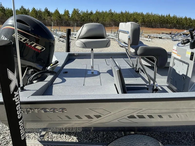 Slide: The Image of 2025 Xpress Hyper-Lift Series H20B boat with new console and Yamaha engine. - 9