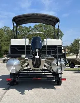 Slide: The Image of Lowe SF 212 WT Sport Fish 2025 - 6