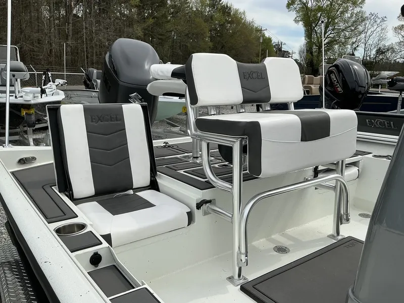 Slide: The Image of Excel 230 Bay Pro 2025 - 5