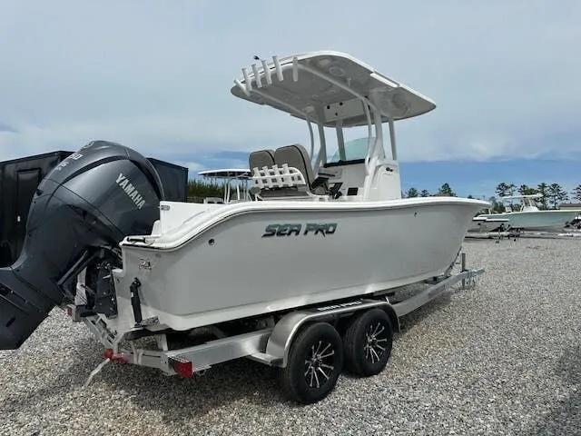 Slide: The Image of Sea Pro 242 2024 - 4