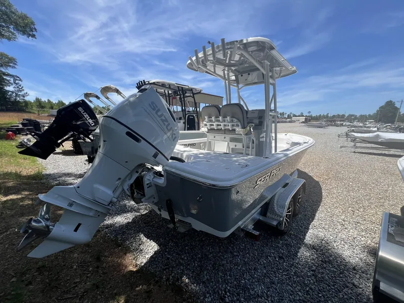 Slide: The Image of Sea Pro 230 Bay 2025 - 7