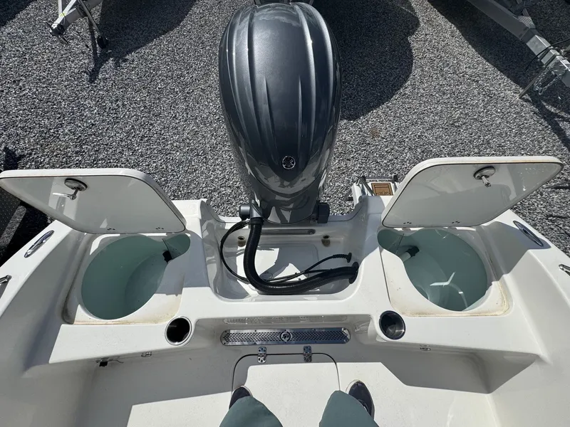 Slide: The Image of Sea Pro 202 Center Console 2024 - 17