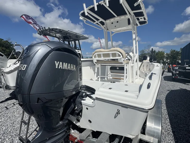 Slide: The Image of Sea Pro 202 Center Console 2024 - 8