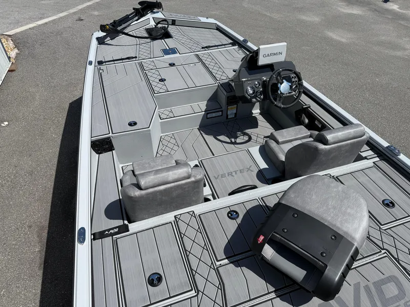 Slide: The Image of Avid 18 Vertex 2025 - 8