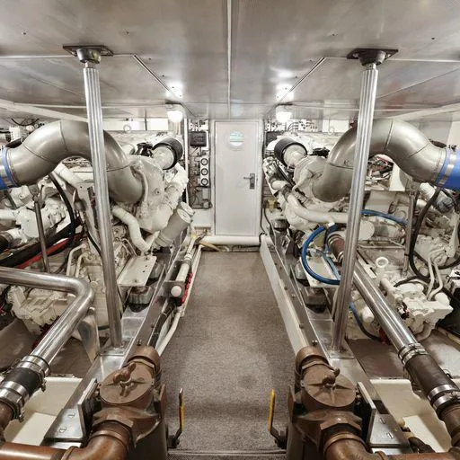 Slide: The Image of Vic Franck 65 Motor Yacht 1991 - 65