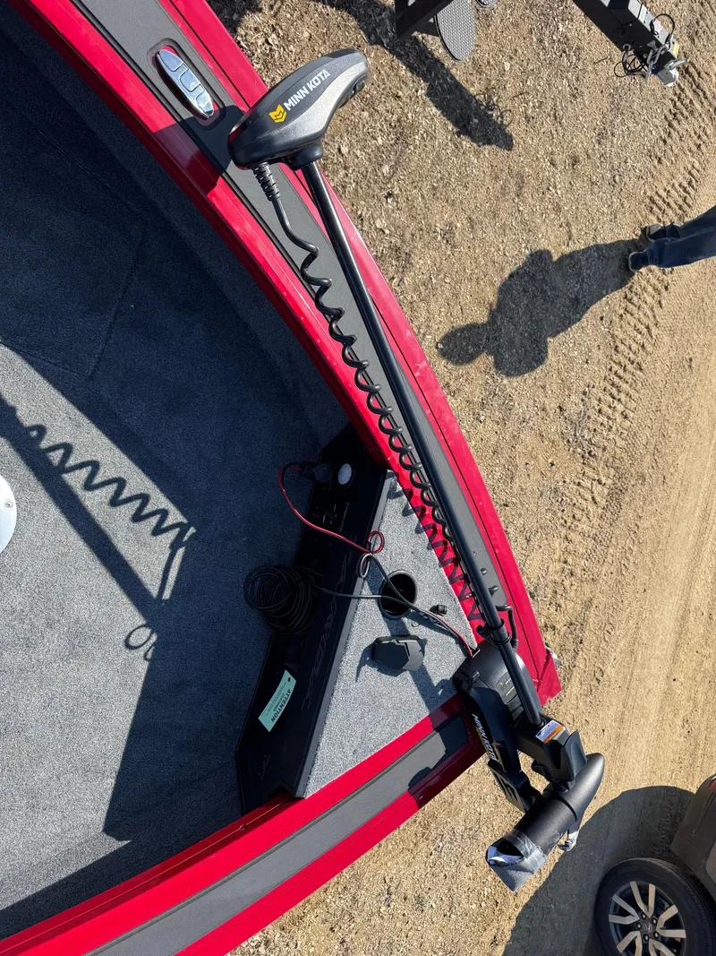 Slide: The Image of Tracker Targa V-18 WT 2025 - 6