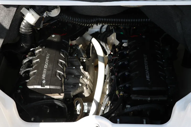 Slide: The Image of 2018 Yamaha AR240 HO engine compartment with dual high-output engines. - 32