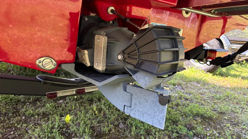 Slide: The Image of 2024 Yamaha Boats AR195 open storage compartment on deck. - 20