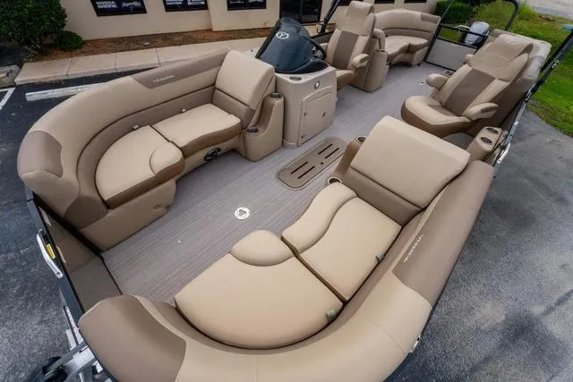 Slide: The Image of Veranda VR22RC Luxury Tri-Toon 2023 - 10