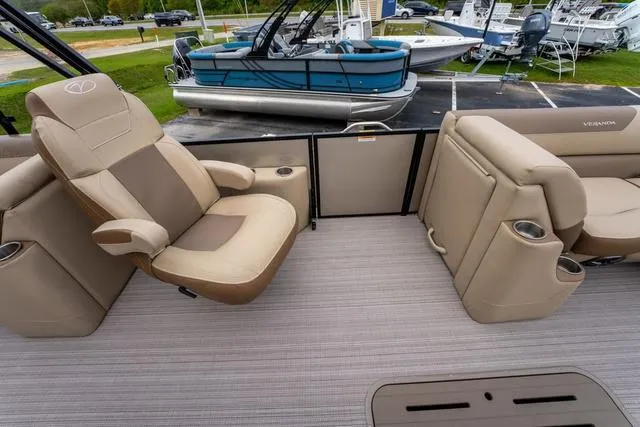 Slide: The Image of Veranda VR22RC Luxury Tri-Toon 2023 - 12