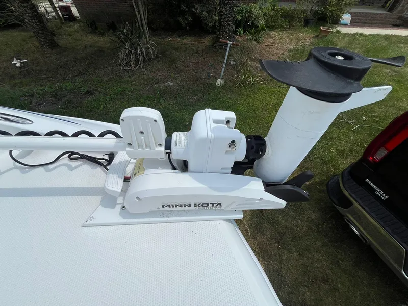 Slide: The Image of Minn Kota trolling motor mounted on 2020 Tahoe 2150 CC boat deck. - 34