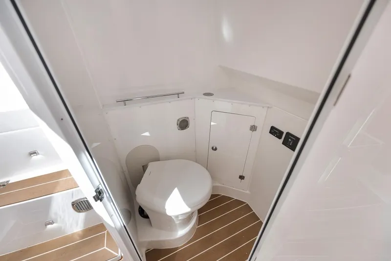 Slide: The Image of HCB 42 Lujo 2022 - 53