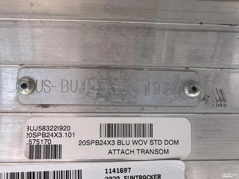 Slide: The Image of Hull identification number on 2020 Sun Tracker Party Barge 24 DLX. - 17