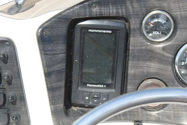 Slide: The Image of Control panel of 2018 Apex Marine 820 VX Cruise with Humminbird PiranhaMAX 4. - 23