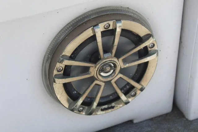 Slide: The Image of Speaker on 2018 Apex Marine 820 VX Cruise boat, featuring a metallic grille design. - 25