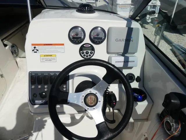 Slide: The Image of Boston Whaler 210 2008 - 7