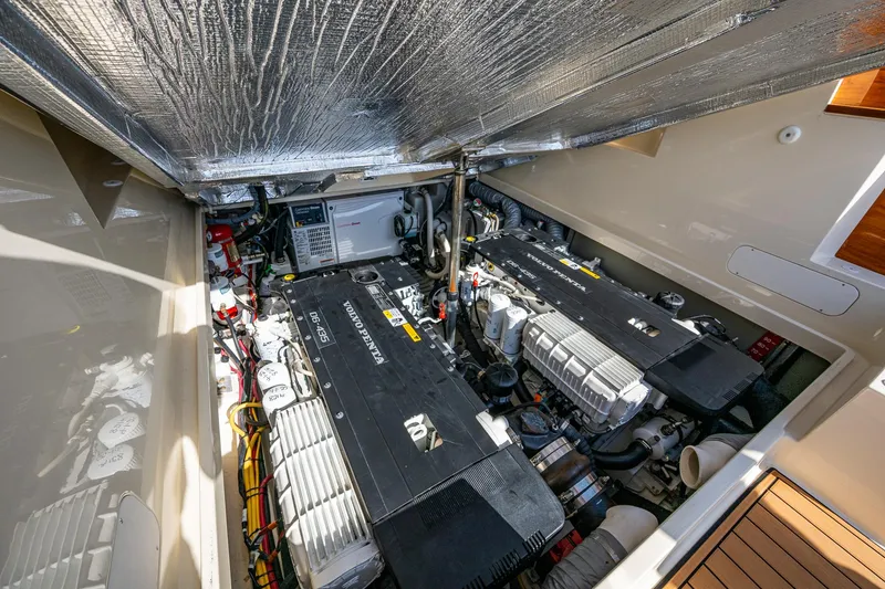 Slide: The Image of Hinckley Yachts Picnic Boat 37 MKIII 2018 - 26