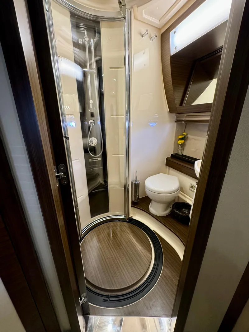 Slide: The Image of Azimut 55S 2015 - 63