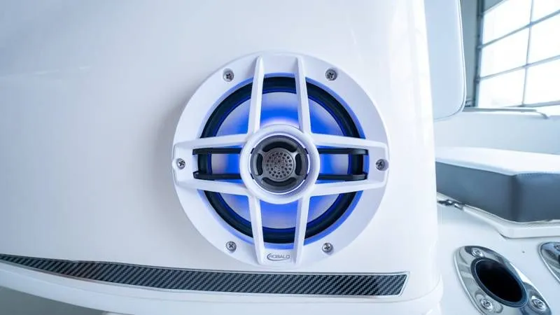 Slide: The Image of Robalo R160 Center Console 2025 - 26