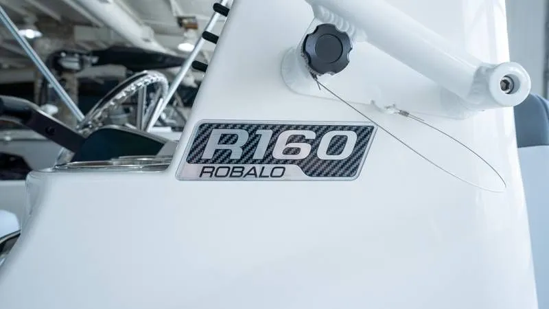 Slide: The Image of Robalo R160 Center Console 2025 - 9