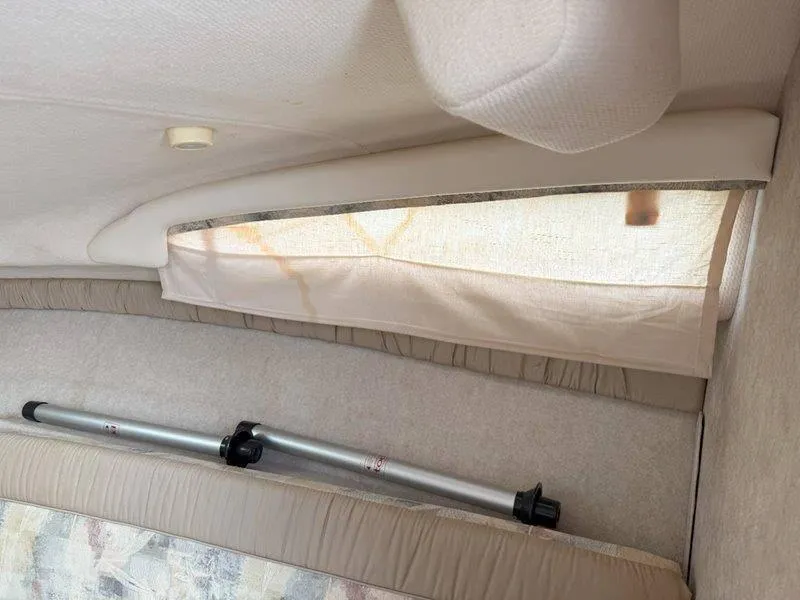 Slide: The Image of Bayliner 2355 Ciera Sunbridge 1998 - 24