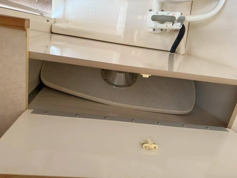 Slide: The Image of Bayliner 2355 Ciera Sunbridge 1998 - 27