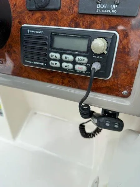 Slide: The Image of Bayliner 2355 Ciera Sunbridge 1998 - 51