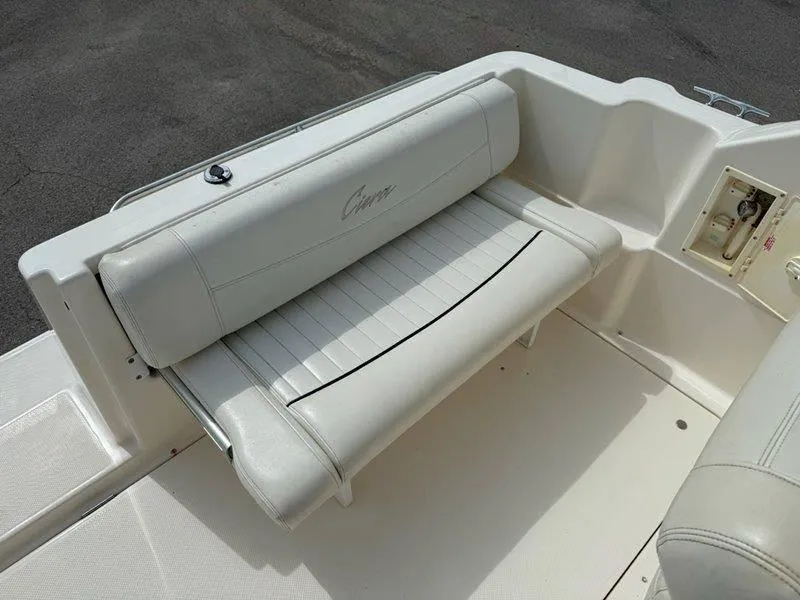 Slide: The Image of Bayliner 2355 Ciera Sunbridge 1998 - 56