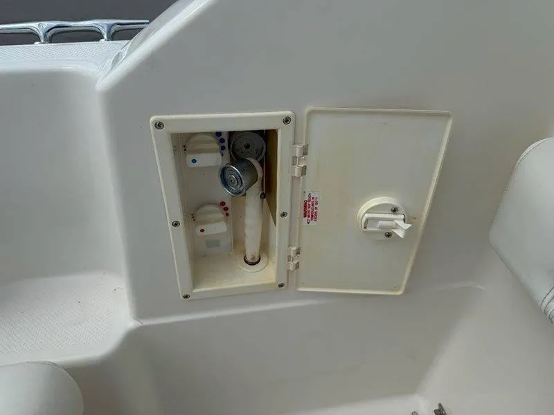 Slide: The Image of Bayliner 2355 Ciera Sunbridge 1998 - 58