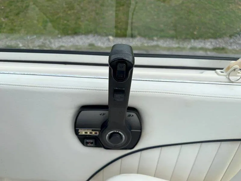 Slide: The Image of Bayliner 2355 Ciera Sunbridge 1998 - 61