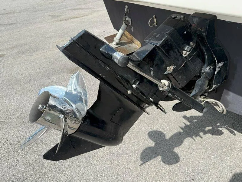 Slide: The Image of Bayliner 2355 Ciera Sunbridge 1998 - 89