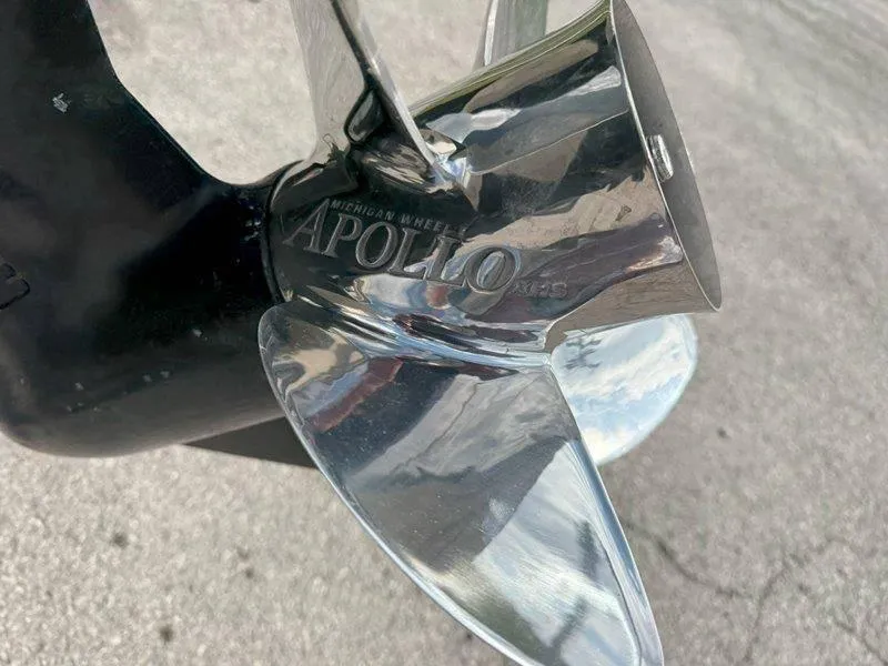 Slide: The Image of Bayliner 2355 Ciera Sunbridge 1998 - 90