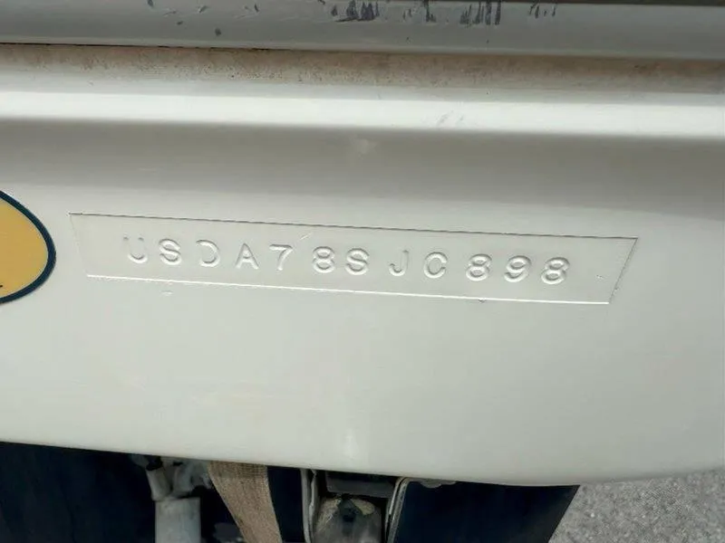 Slide: The Image of Bayliner 2355 Ciera Sunbridge 1998 - 94