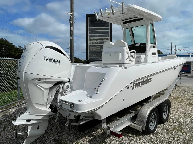 Slide: The Image of 2023 Everglades 235CC boat on trailer with Yamaha outboard motor. - 36