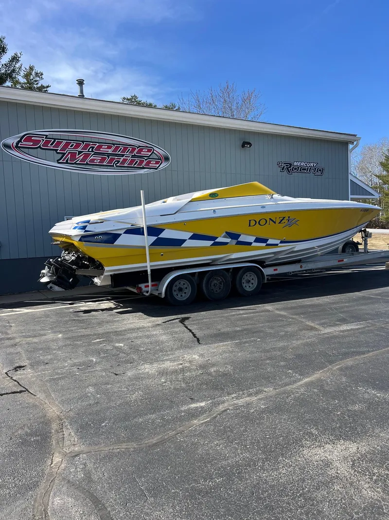 Iconic Marine Group 33ZX 1998 - Marine Source