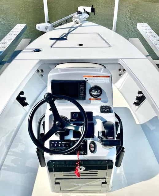 Slide: The Image of Maverick 18 HPX-V 2023 - 11