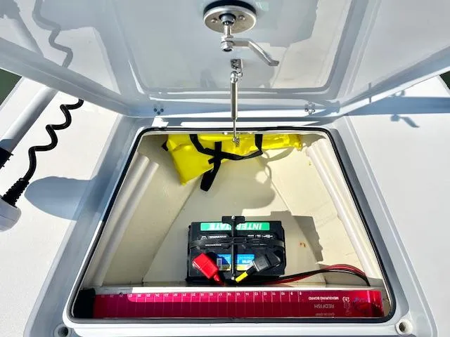 Slide: The Image of Maverick 18 HPX-V 2023 - 14