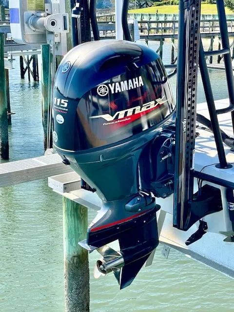 Slide: The Image of Maverick 18 HPX-V 2023 - 21