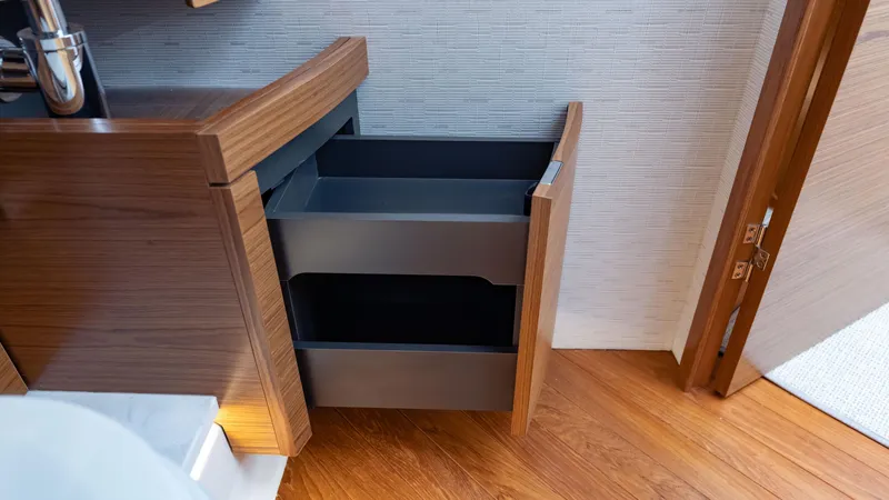 Slide: The Image of Tiara 48 LE 2024 - 69