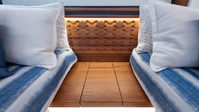 Slide: The Image of Tiara 48 LE 2024 - 85