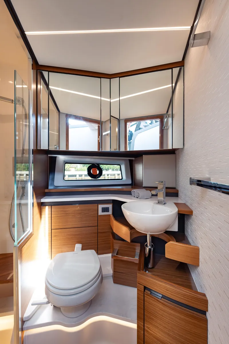 Slide: The Image of Tiara 48 LE 2024 - 90