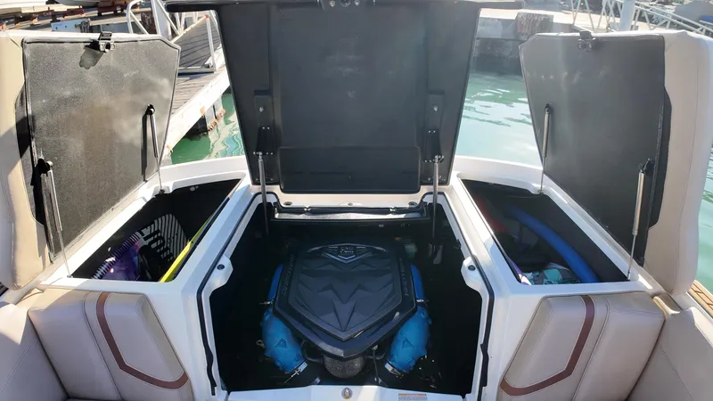 Slide: The Image of Nautique Super Air Nautique G25 2018 - 53