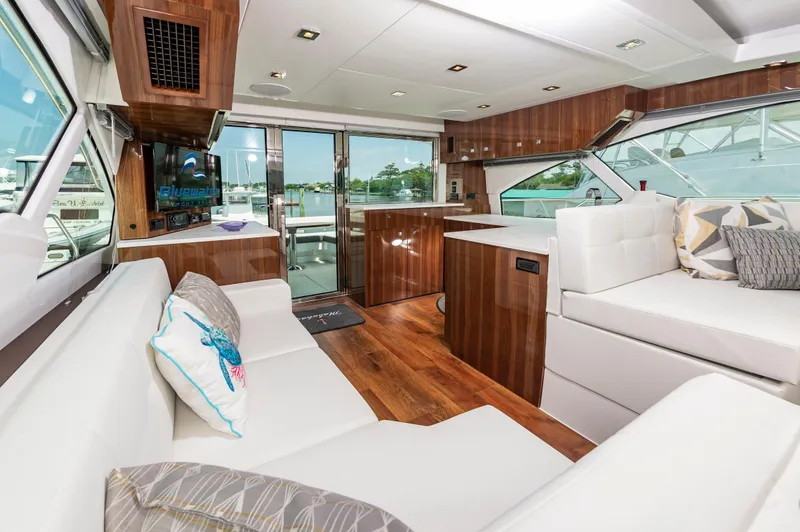 Slide: The Image of Cruisers Yachts 50 Cantius 2021 - 22