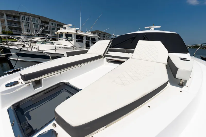 Slide: The Image of Cruisers Yachts 50 Cantius 2021 - 7