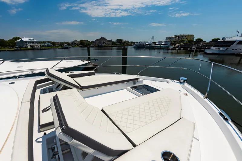 Slide: The Image of Cruisers Yachts 50 Cantius 2021 - 8