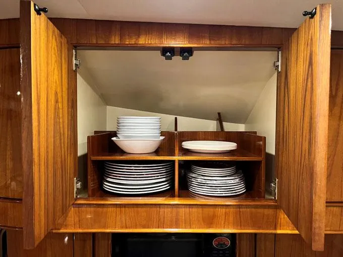 Slide: The Image of Galley Storage - 18