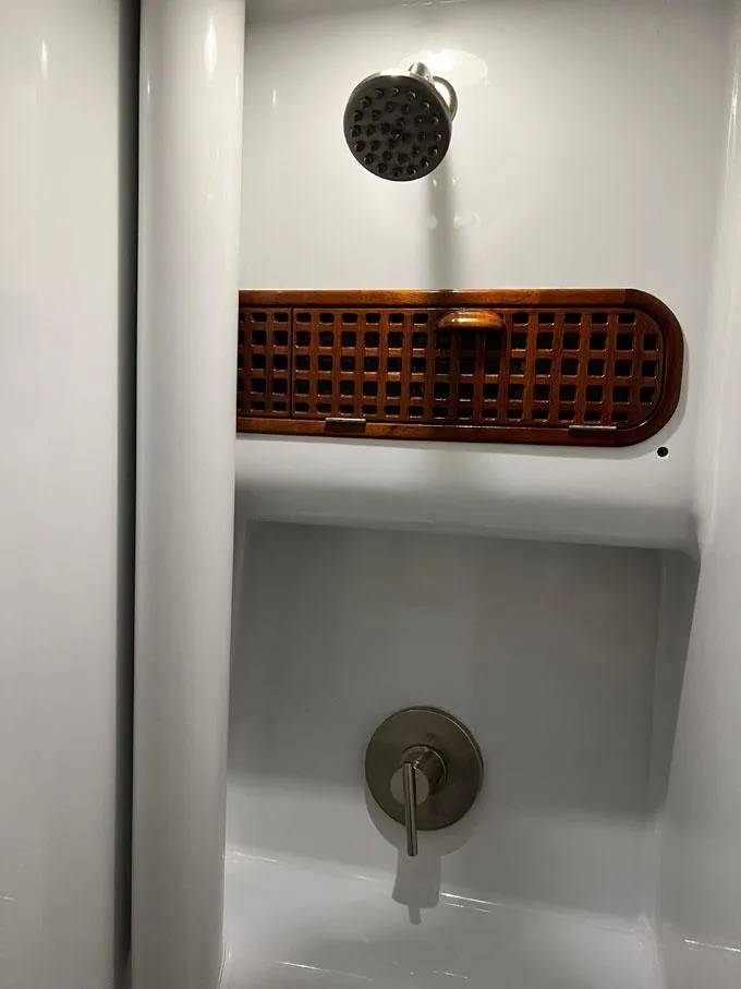 Slide: The Image of Guest Shower - 41