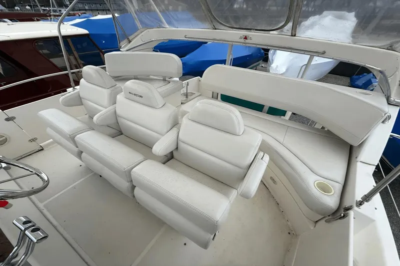 Slide: The Image of Silverton 39 Motor Yacht 2004 - 12