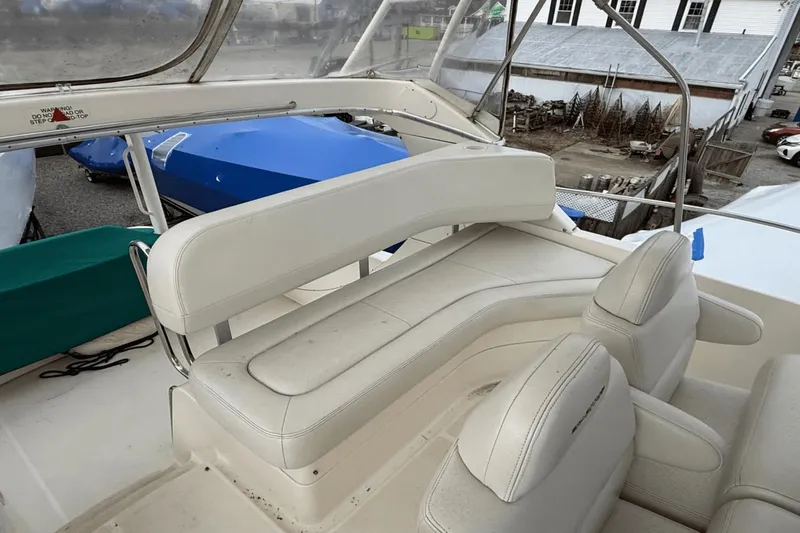 Slide: The Image of Silverton 39 Motor Yacht 2004 - 16