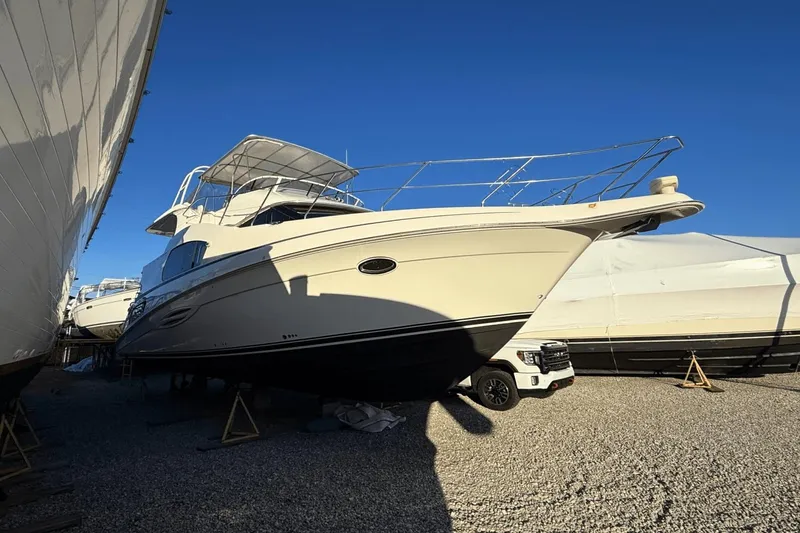 Slide: The Image of Silverton 39 Motor Yacht 2004 - 4